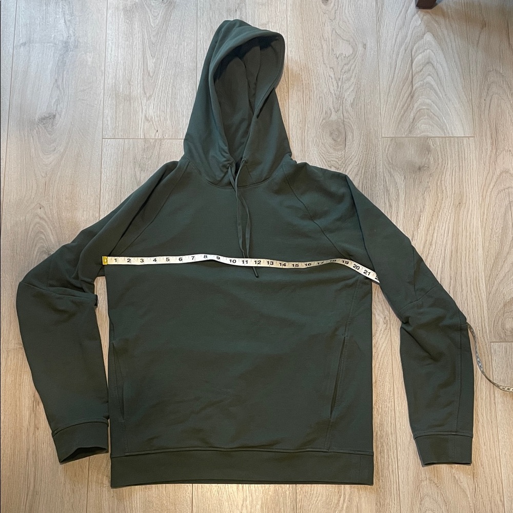 Lululemon | Men’s Green Hoodie - Picture 2 of 10